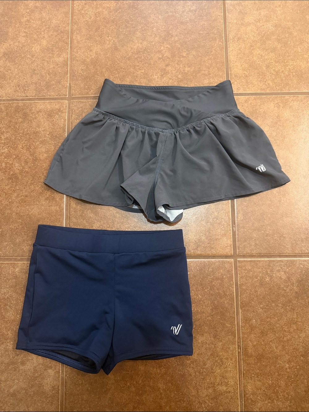 Varsity Girls Two-Piece Athletic Skort and Shorts Set in Gray and Navy